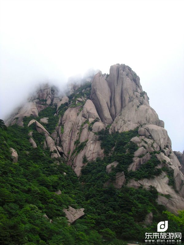 【悅色黃山】登黃山、千島湖、篁嶺油菜花、逛宏村、夜宿湖景房、徽州、雙飛 6 日游